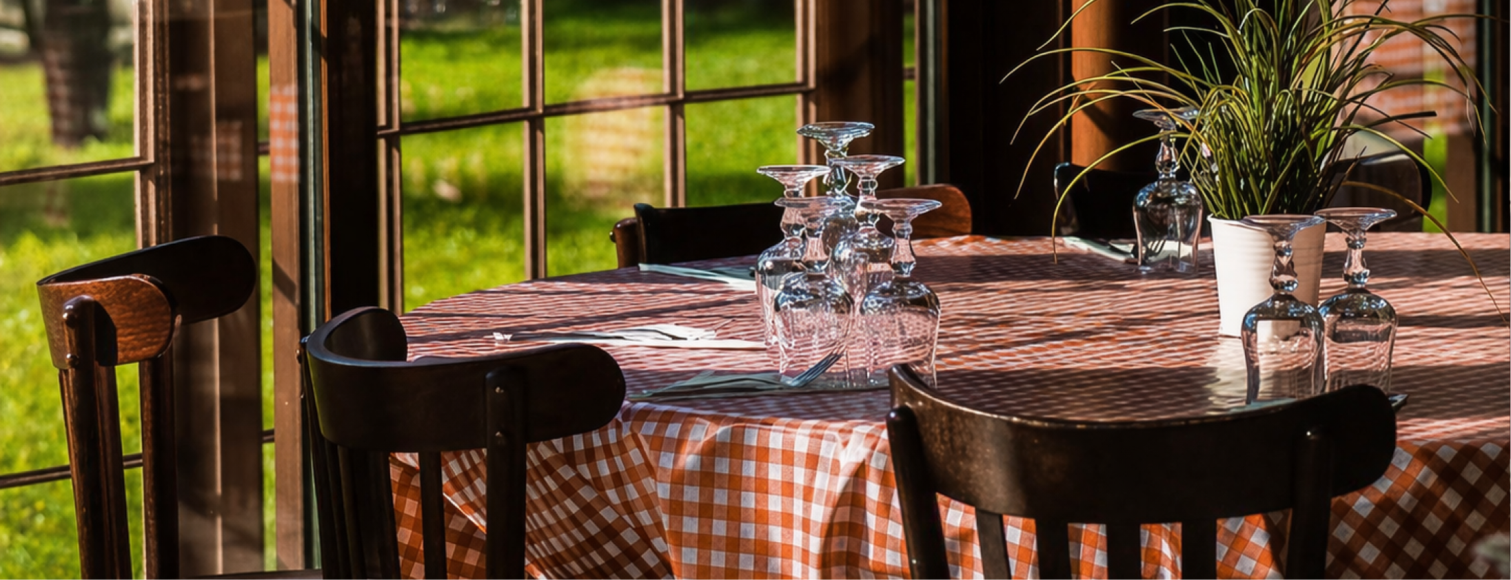 Le restaurant - Restaurant Chez Grand Mère - restaurant LES ORMES-SUR-VOULZIE